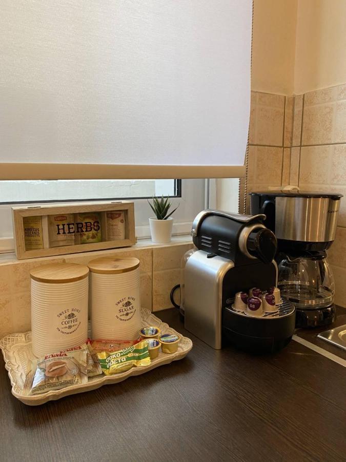 Elegant Glyfada Apartment-Private Garden-Near Metro أثينا المظهر الخارجي الصورة